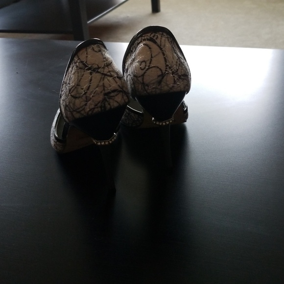 Heels - Picture 2 of 4